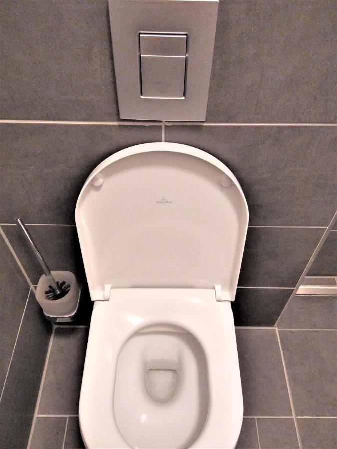 Sroom Stuttgart Flughafen Messe لينفلدن اشتردين المظهر الخارجي الصورة