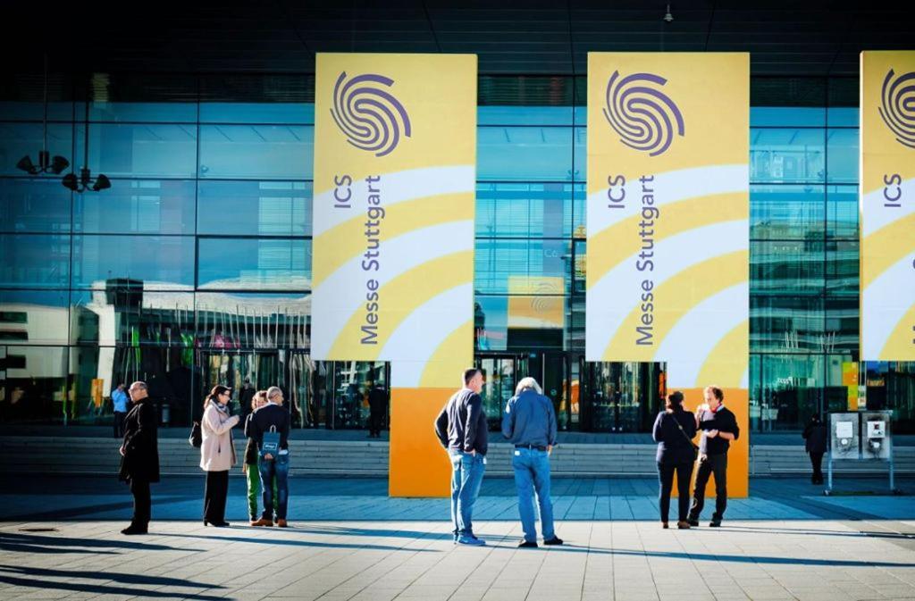 Sroom Stuttgart Flughafen Messe لينفلدن اشتردين المظهر الخارجي الصورة