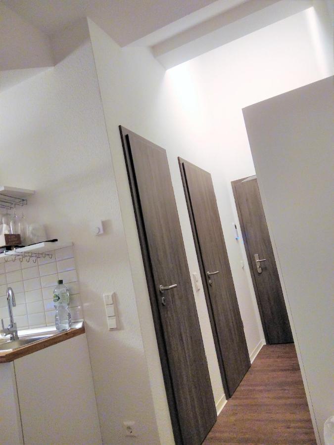 Sroom Stuttgart Flughafen Messe لينفلدن اشتردين المظهر الخارجي الصورة